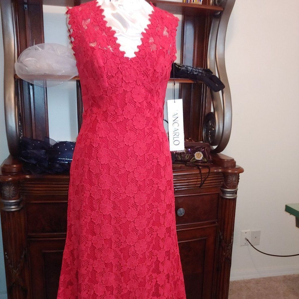 PRICE JUST REDUCED!! NWT LianCarlo Original Red Guipure Lace Long Gown
